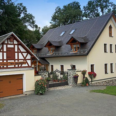 Ferienhof "Alte Foersterei" Knau Esterno foto
