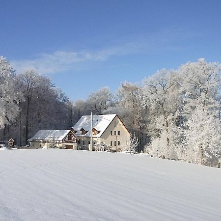 Ferienhof "Alte Foersterei" Knau Esterno foto