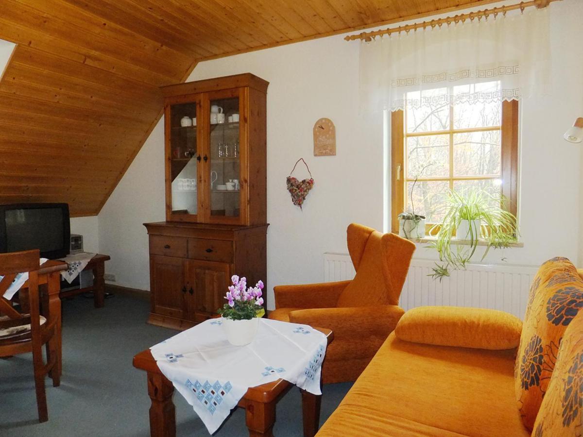 Ferienhof "Alte Foersterei" Knau Esterno foto